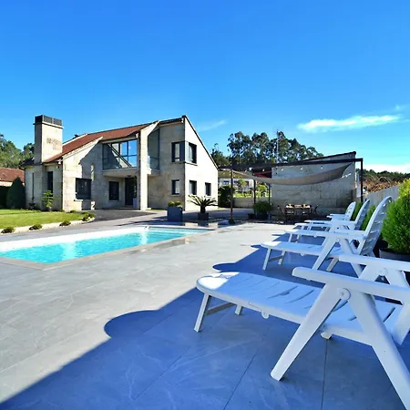 Galihost - Gandara Villa Ribadumia